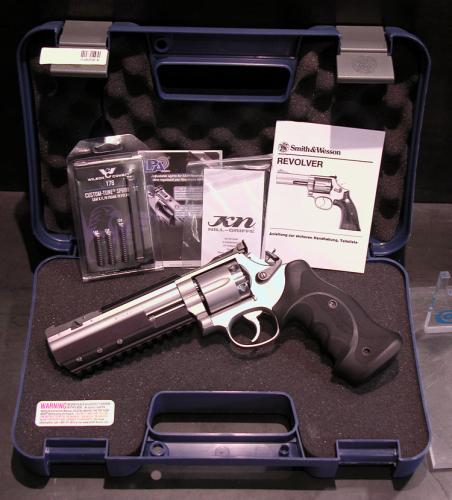 Artikelbild 2 des Artikels “Shooters Shop White-Diamond PRACTICAL-LUX BLACK DuoTone S&W 686 6"Zoll 357 Magnum “