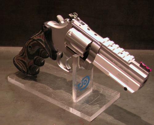 Artikelbild 6 des Artikels “Shooters Shop Smith & Wesson CUSTOM COMBAT -SILVER- S&W 686  4"Zoll 357 Magnum “