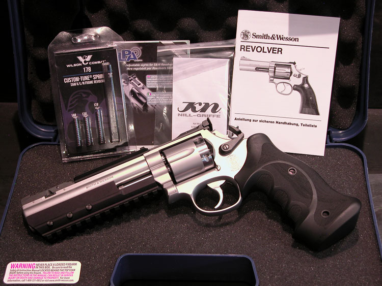 Artikelbild 4 des Artikels “Shooters Shop White-Diamond PRACTICAL-LUX BLACK DuoTone S&W 686 6"Zoll 357 Magnum “